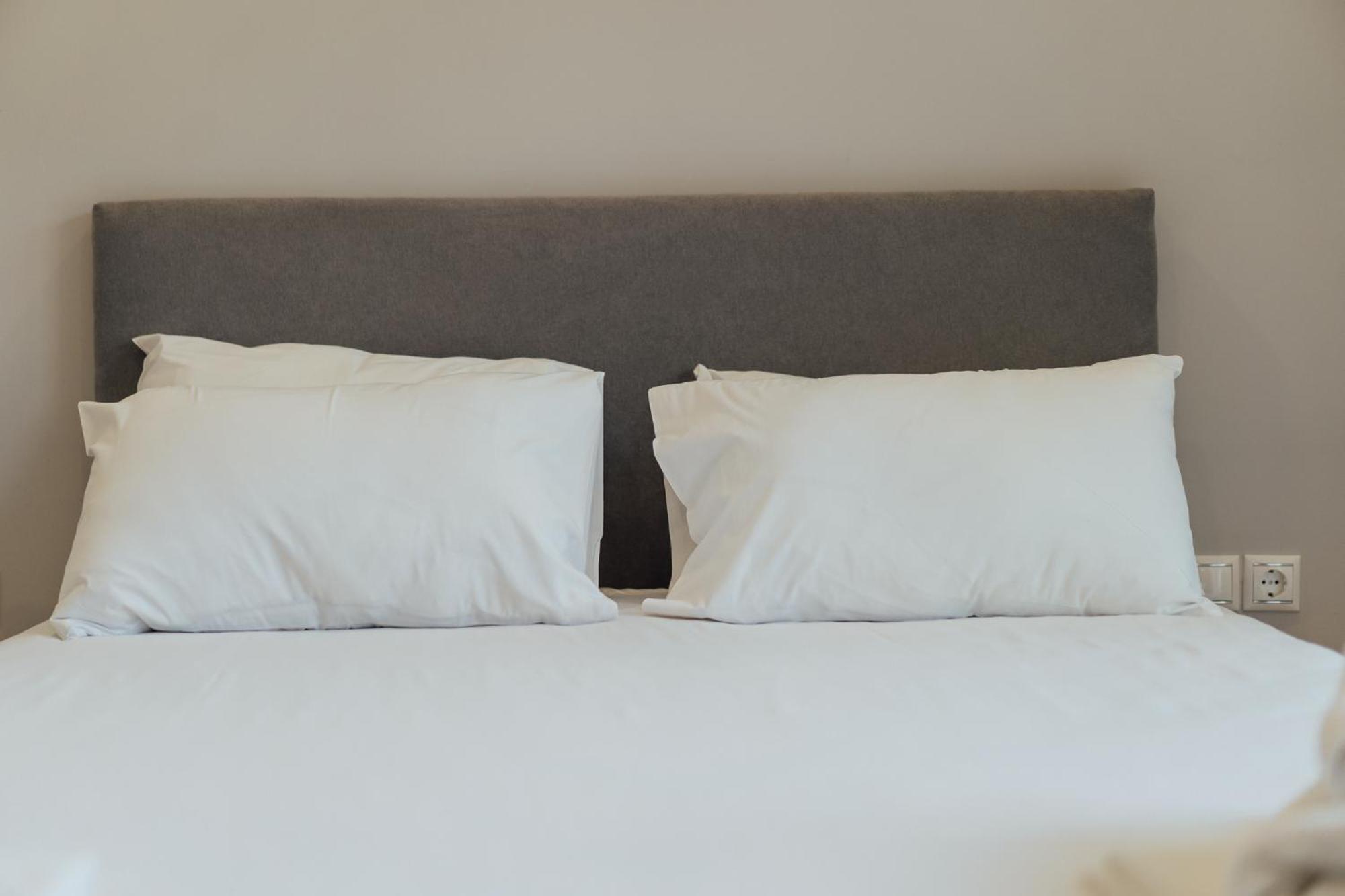 Blue Waves Luxury Suites By The Sea Plomari Esterno foto